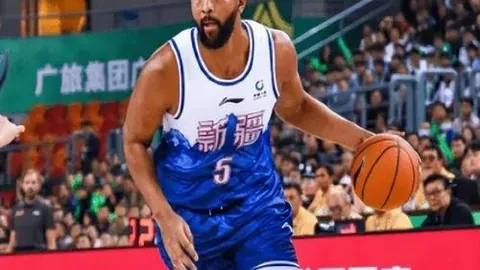 [德甲]弗赖堡点球制胜，格里福轻松破门